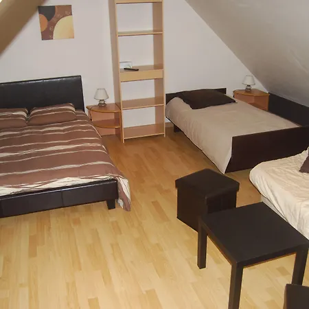 Отель Le Petit Clos Вир