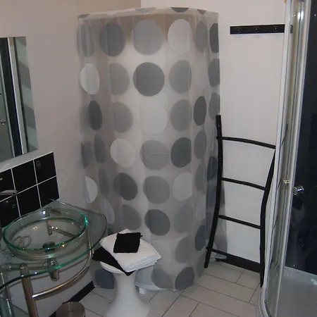 Le Petit Clos 3* Вир