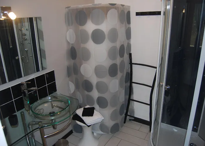 Le Petit Clos 3* Viré